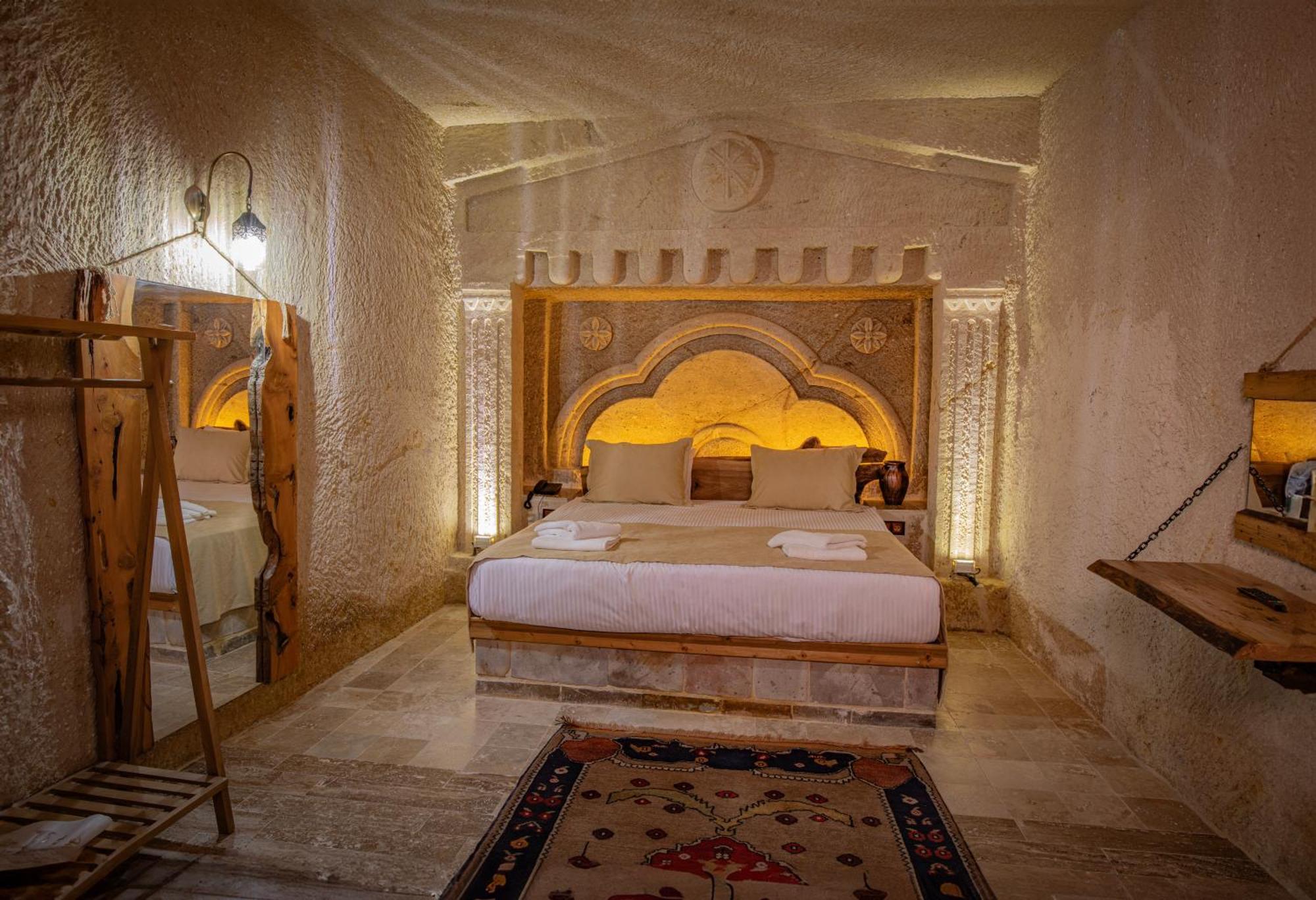 Sur Cave Hotel 어굽 외부 사진